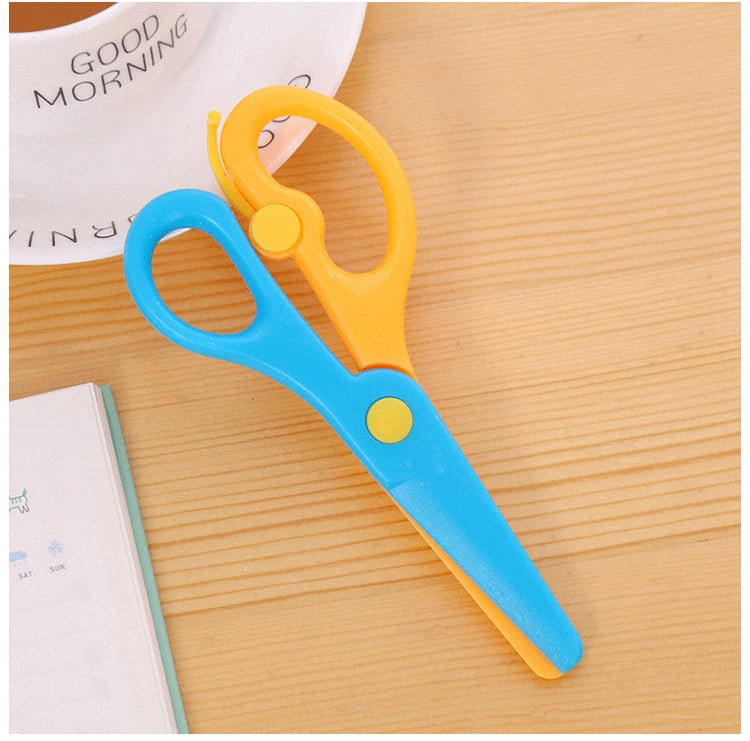 Kids’ Safety Training Scissors Set